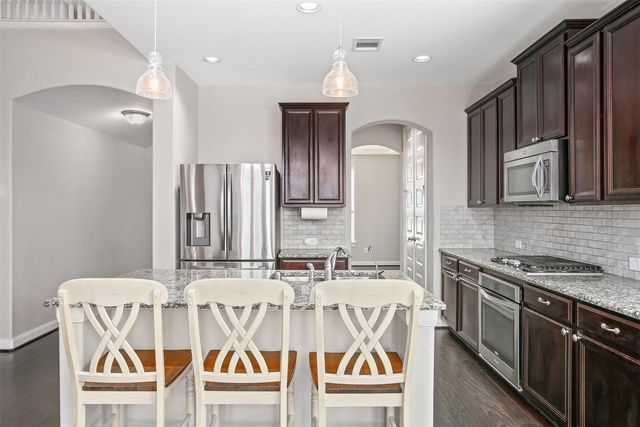 1976 Honey Meadow Lane, Pearland, TX 77089