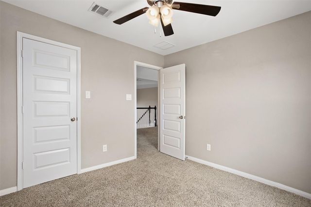 1976 Honey Meadow Lane, Pearland, TX 77089