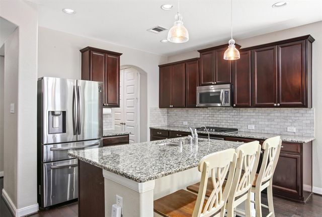 1976 Honey Meadow Lane, Pearland, TX 77089