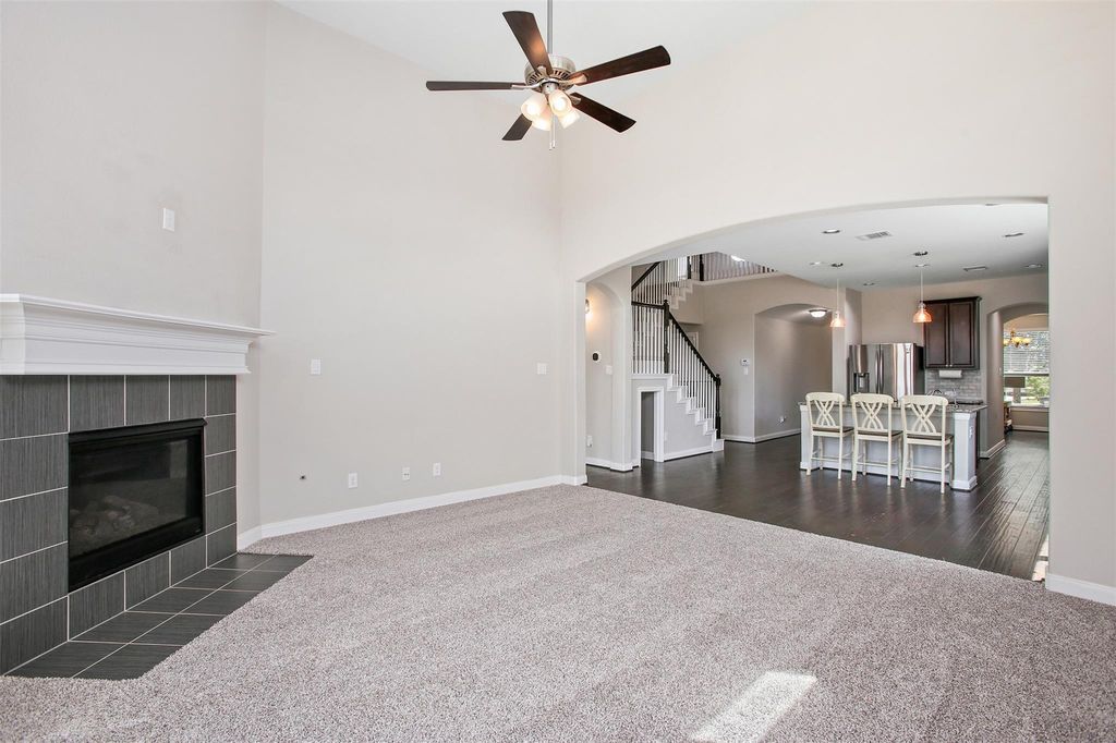 1976 Honey Meadow Lane, Pearland, TX 77089