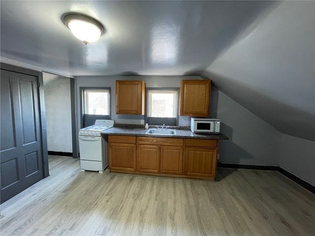2 Young Avenue, Providence, RI 02908