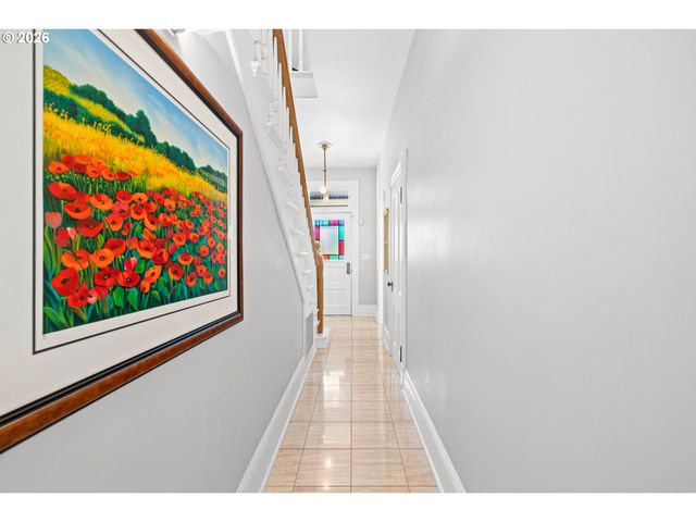 3627 S CORBETT Ave, Portland, OR 97239