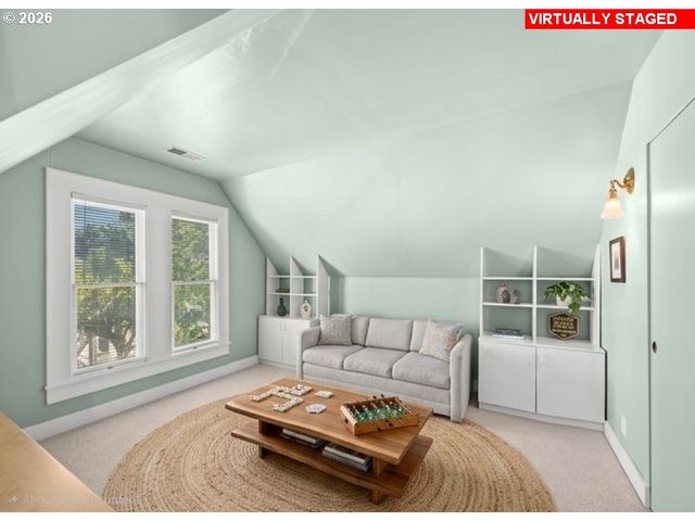 3627 S CORBETT Ave, Portland, OR 97239