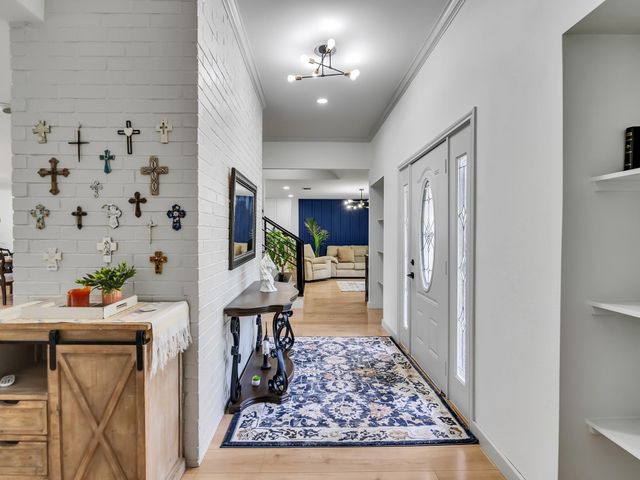 828 Stone Mountain Drive, Conroe, TX 77302