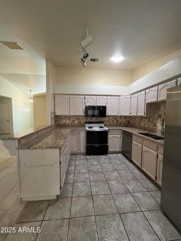 2601 GOLDEN EAGLE Drive, Sierra Vista, AZ 85650