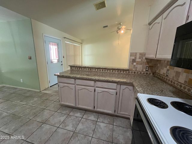 2601 GOLDEN EAGLE Drive, Sierra Vista, AZ 85650