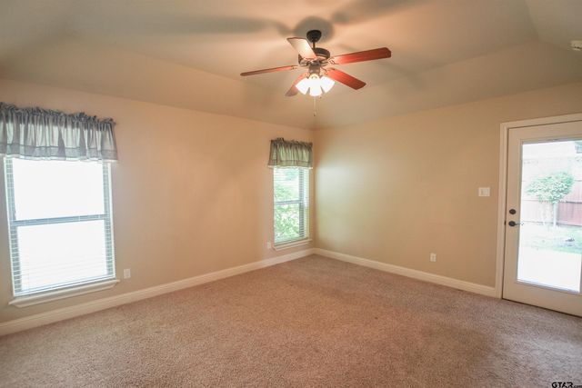 2559 Lazy Acres Lane, Tyler, TX 75707