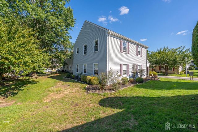 406 Oxford Lane O, Monroe, NJ 08831