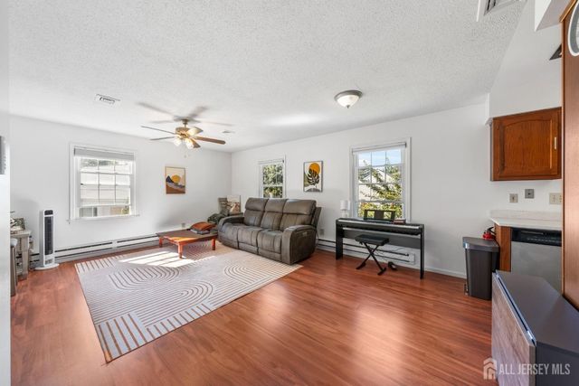 406 Oxford Lane O, Monroe, NJ 08831