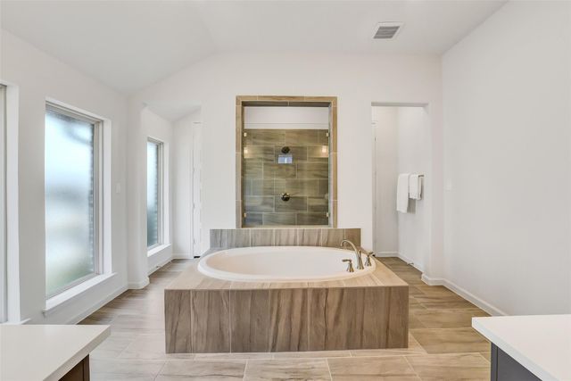 2142 Alabaster Estate Drive, Richmond, TX 77469