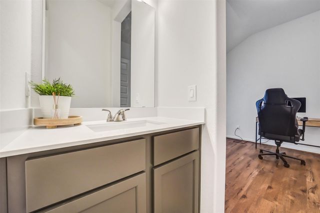 2142 Alabaster Estate Drive, Richmond, TX 77469