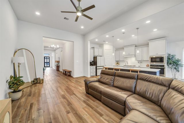 2142 Alabaster Estate Drive, Richmond, TX 77469