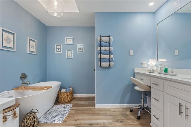 304 Trailwood Drive, Woodway, TX 76712