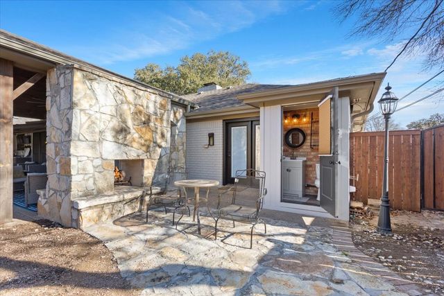 304 Trailwood Drive, Woodway, TX 76712