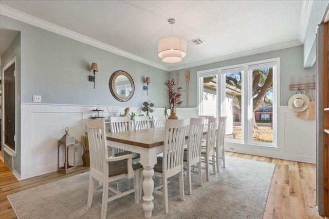 304 Trailwood Drive, Woodway, TX 76712