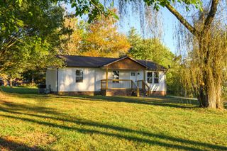 186 Shady Dr, Smithville, TN 37166