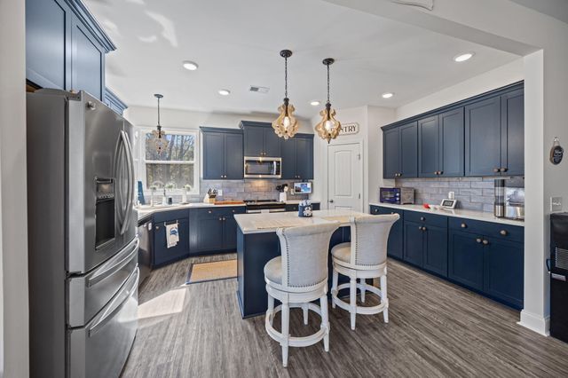 4802 Walking Horse Road, Meggett, SC 29449