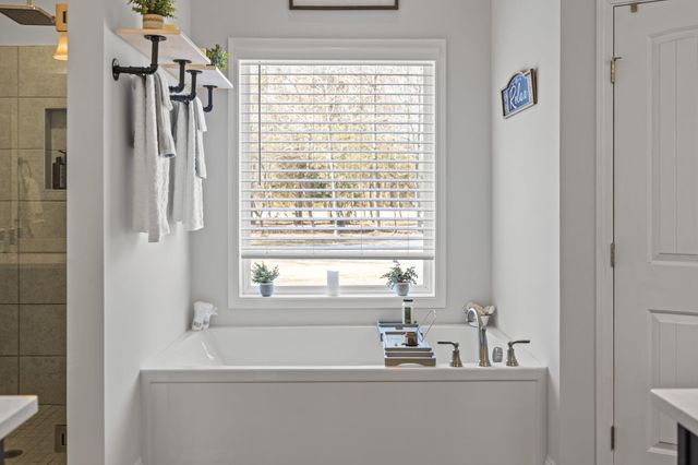 4802 Walking Horse Road, Meggett, SC 29449