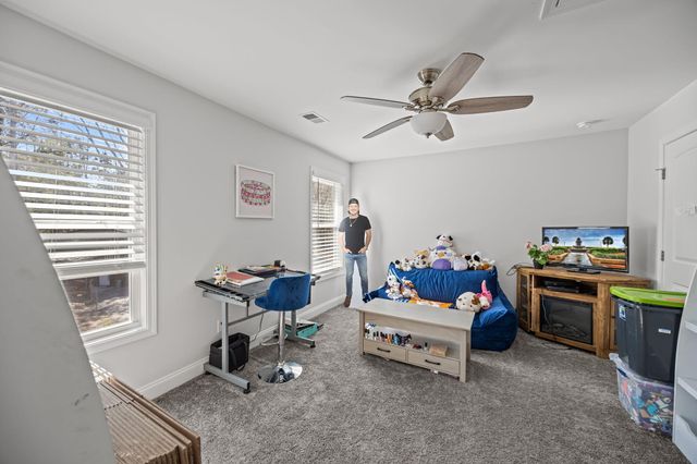 4802 Walking Horse Road, Meggett, SC 29449