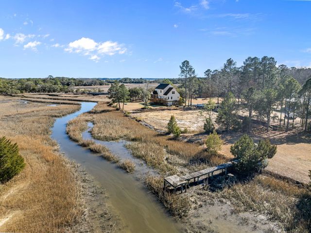 4802 Walking Horse Road, Meggett, SC 29449
