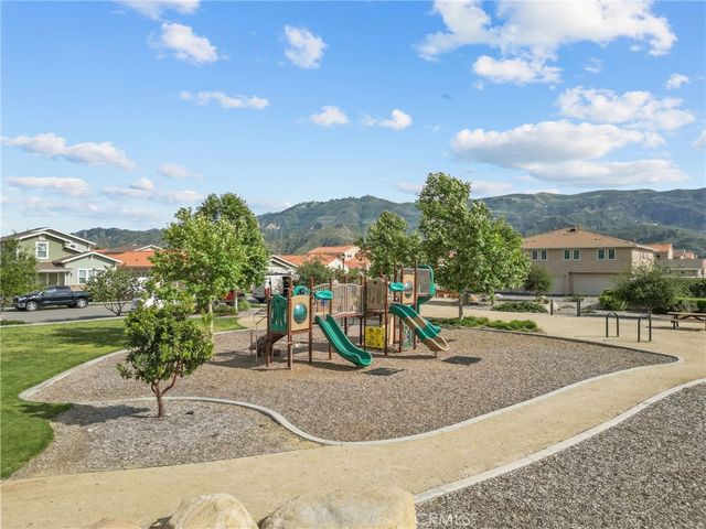 4066 Aurora, Piru, CA 93040