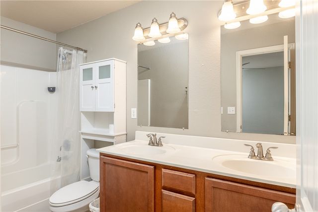 4535 W Sweetgum Lane, Fayetteville, AR 72704