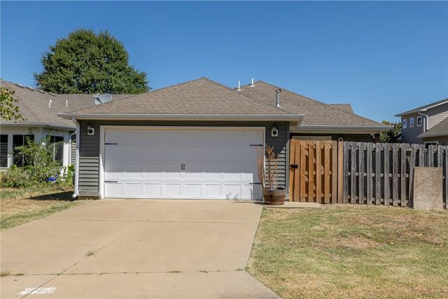 4535 W Sweetgum Lane, Fayetteville, AR 72704