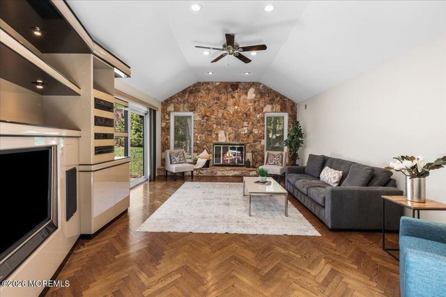 19 Seagull Lane, Lincroft, NJ 07738