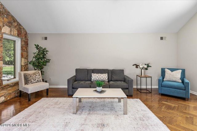 19 Seagull Lane, Lincroft, NJ 07738