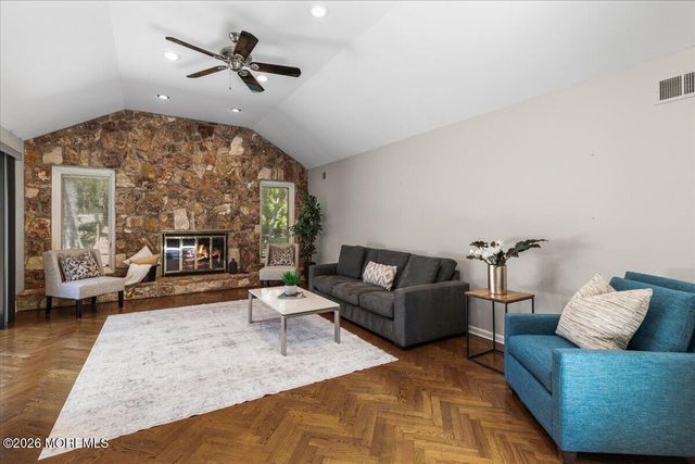 19 Seagull Lane, Lincroft, NJ 07738