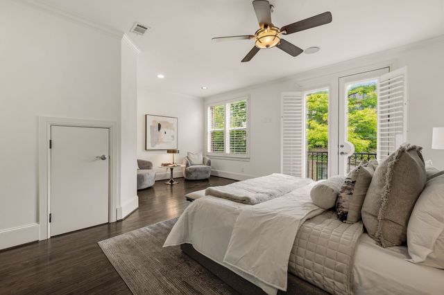 2417 Worthington Street, Dallas, TX 75204