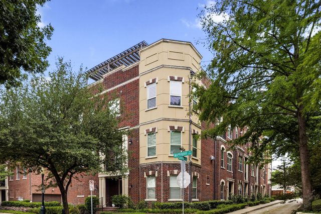 2417 Worthington Street, Dallas, TX 75204