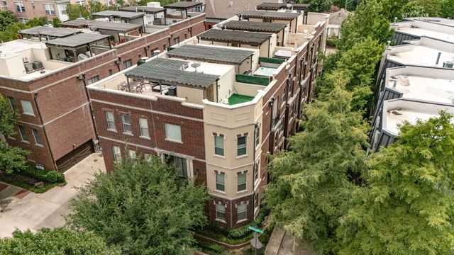 2417 Worthington Street, Dallas, TX 75204