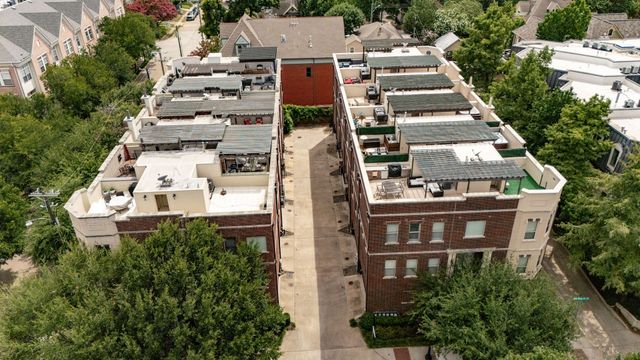 2417 Worthington Street, Dallas, TX 75204