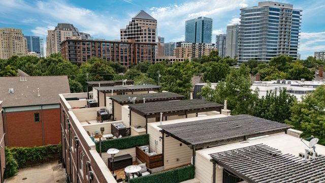2417 Worthington Street, Dallas, TX 75204