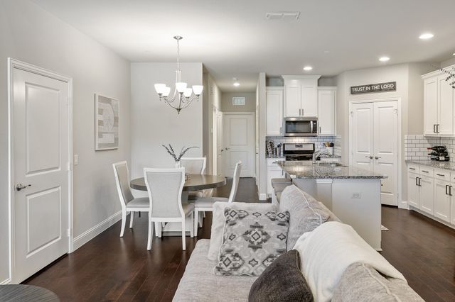 896 Hatton Sumner Place, Arlington, TX 76005