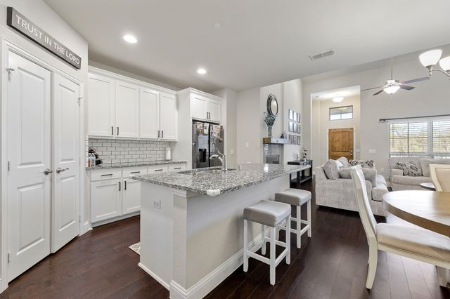 896 Hatton Sumner Place, Arlington, TX 76005