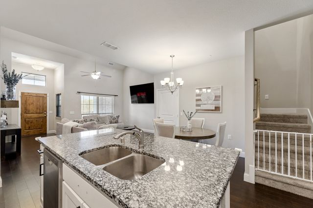 896 Hatton Sumner Place, Arlington, TX 76005
