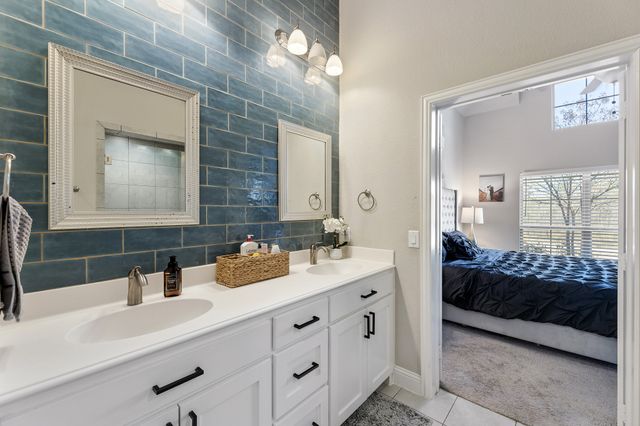 896 Hatton Sumner Place, Arlington, TX 76005