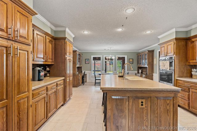 2649 Regency Road, Bartlesville, OK 74006
