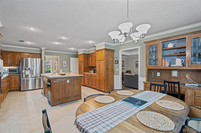 2649 Regency Road, Bartlesville, OK 74006