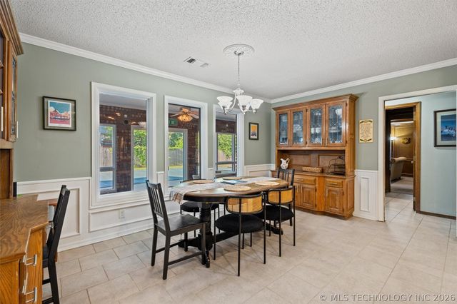 2649 Regency Road, Bartlesville, OK 74006