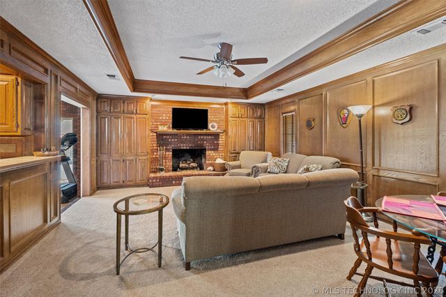 2649 Regency Road, Bartlesville, OK 74006