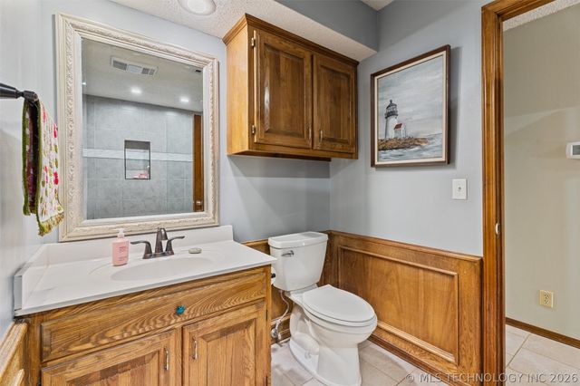 2649 Regency Road, Bartlesville, OK 74006