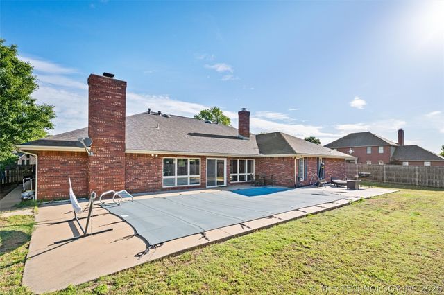 2649 Regency Road, Bartlesville, OK 74006