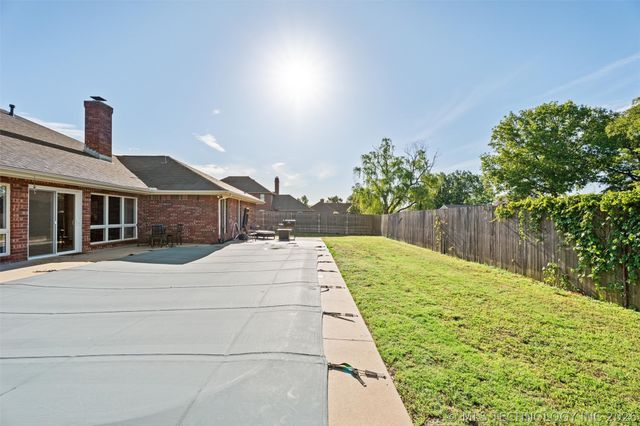 2649 Regency Road, Bartlesville, OK 74006