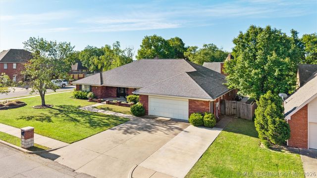 2649 Regency Road, Bartlesville, OK 74006