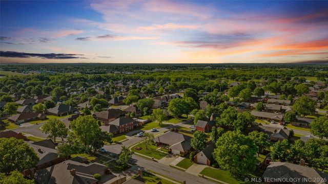 2649 Regency Road, Bartlesville, OK 74006
