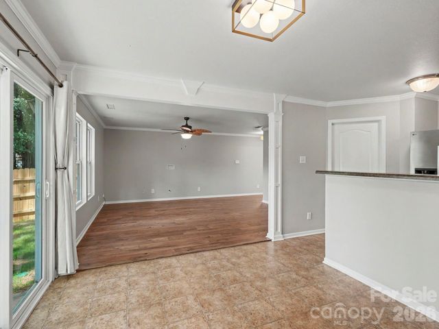 5529 Idlewild Road N, Charlotte, NC 28227