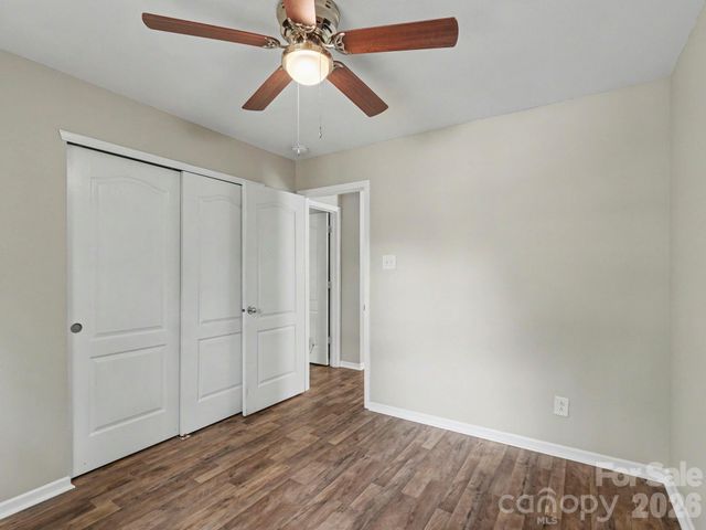 5529 Idlewild Road N, Charlotte, NC 28227